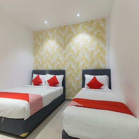 Oyo 90121 Summer House Bed & Cafe Kuala Lumpur Exteriör bild