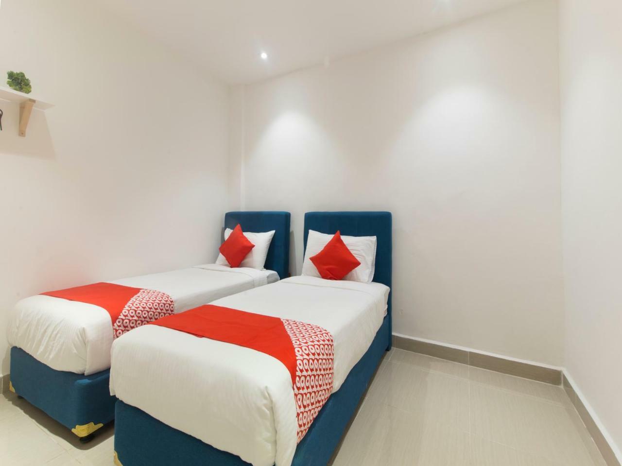 Oyo 90121 Summer House Bed & Cafe Kuala Lumpur Exteriör bild