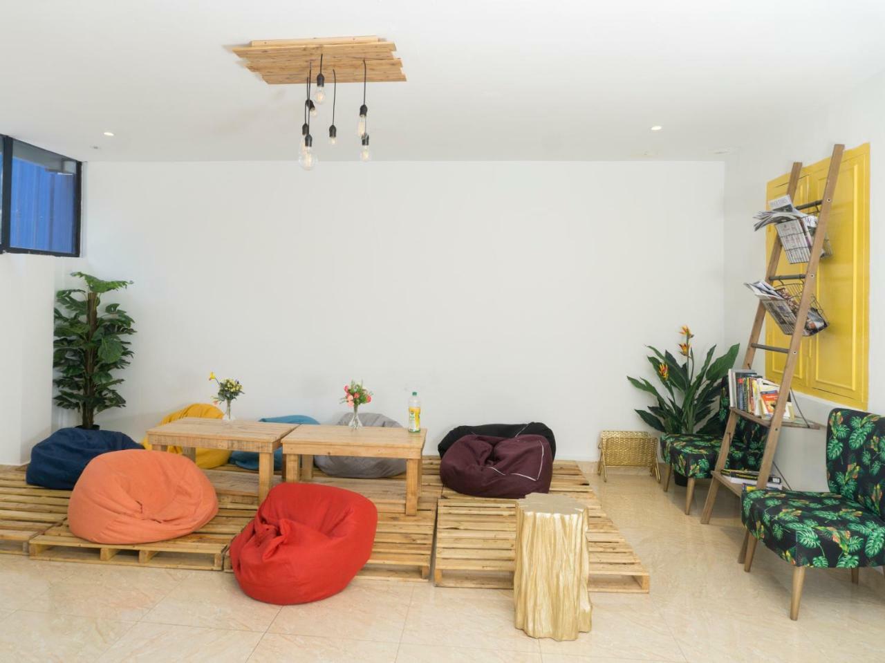Oyo 90121 Summer House Bed & Cafe Kuala Lumpur Exteriör bild