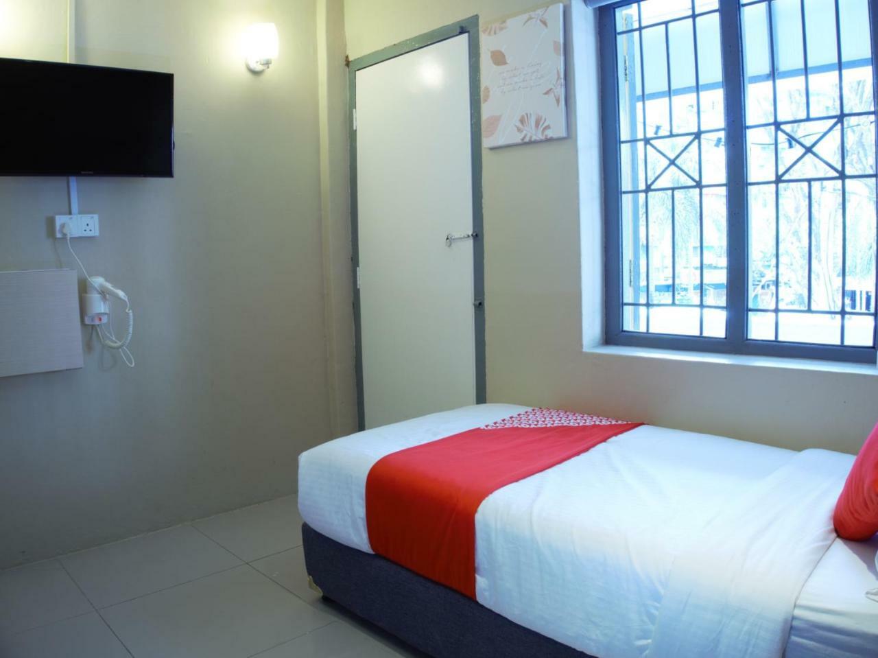 Oyo 90121 Summer House Bed & Cafe Kuala Lumpur Exteriör bild